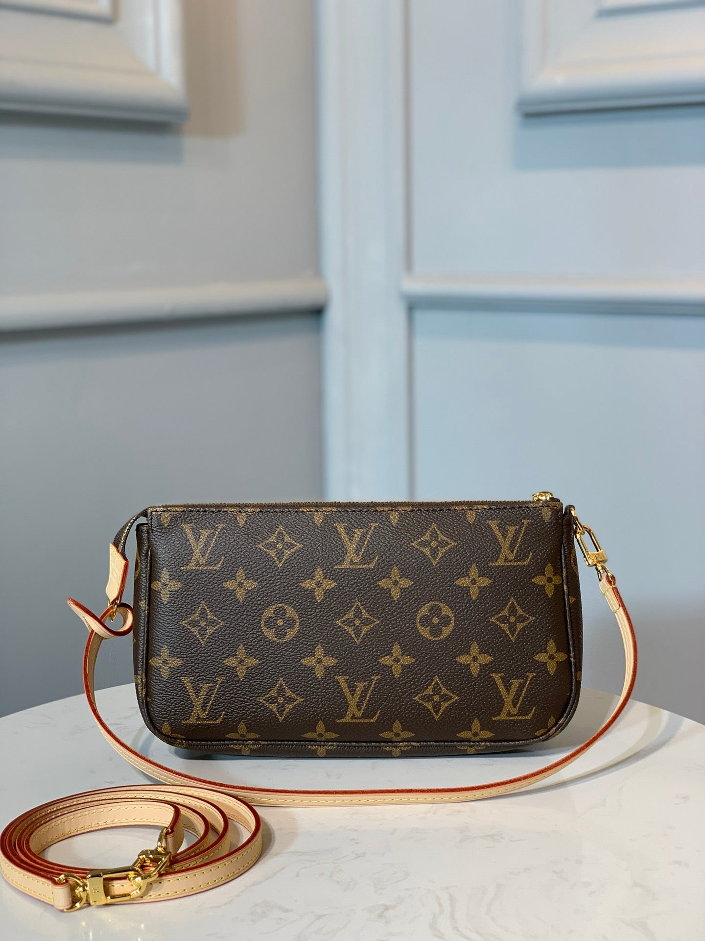 POCHETTE LV