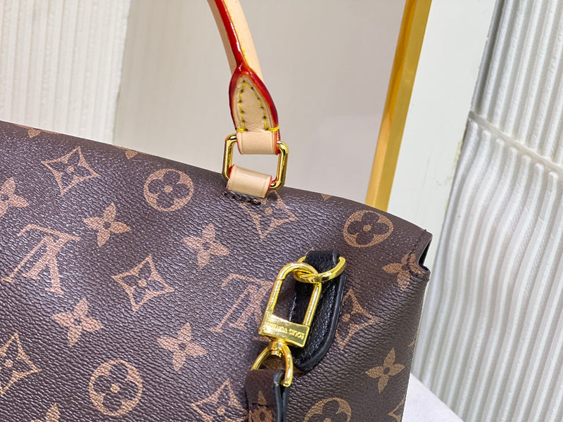 BAG LV